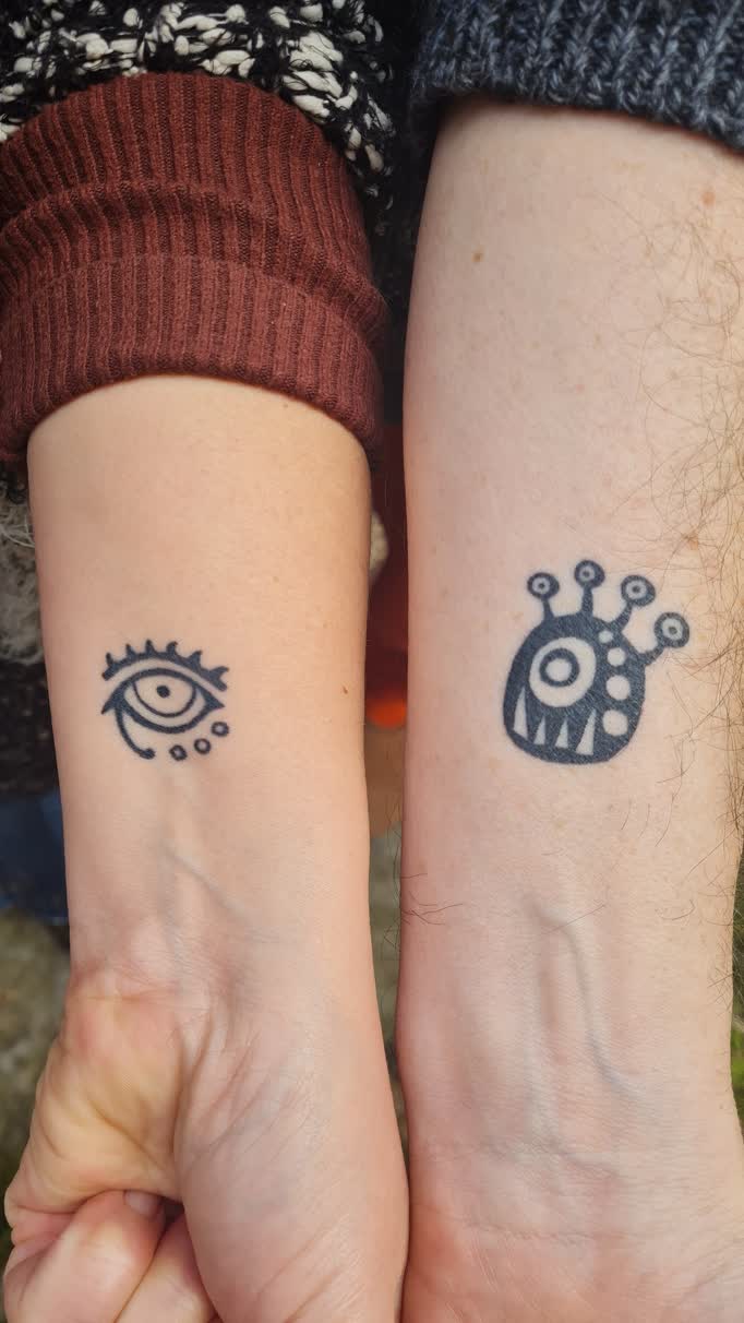 Mini flash tattoo